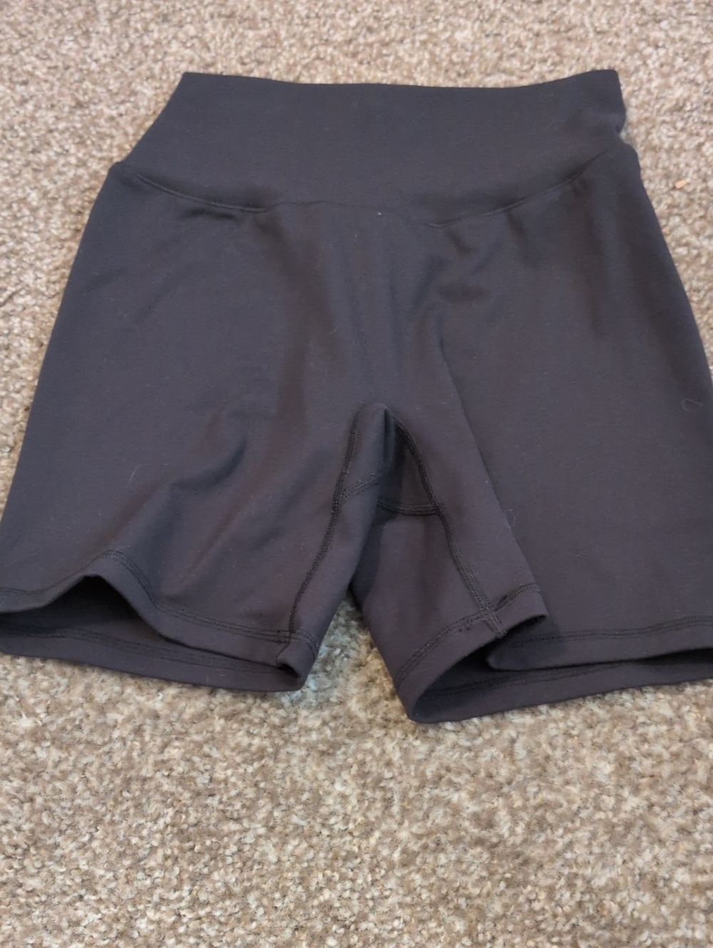P'tula Black High-Waist Shorts Size Medium
